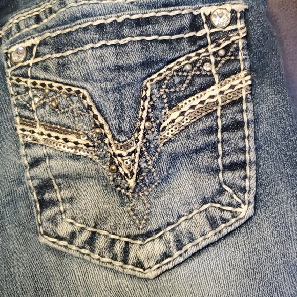 Vigoss jeans, gently used - Picture 2 of 5